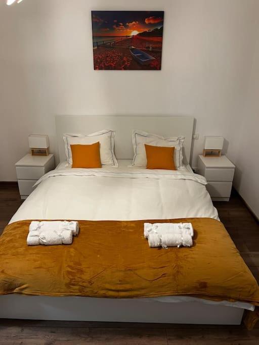 Parklake'S Treasure Bucarest Esterno foto